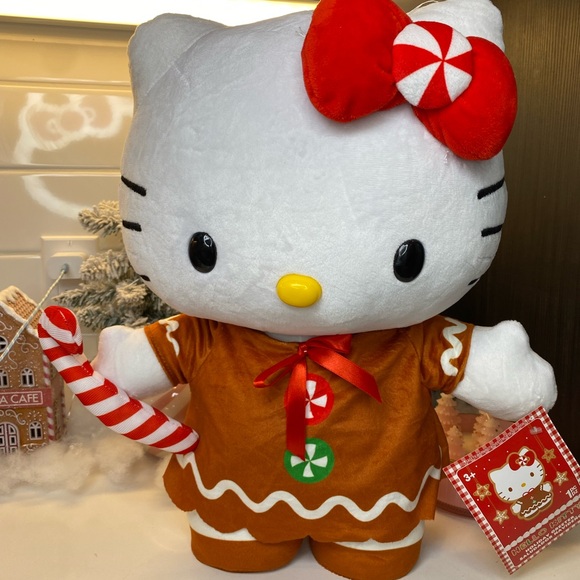 Hello Kitty Gingerbread Greeter - Picture 4 of 4
